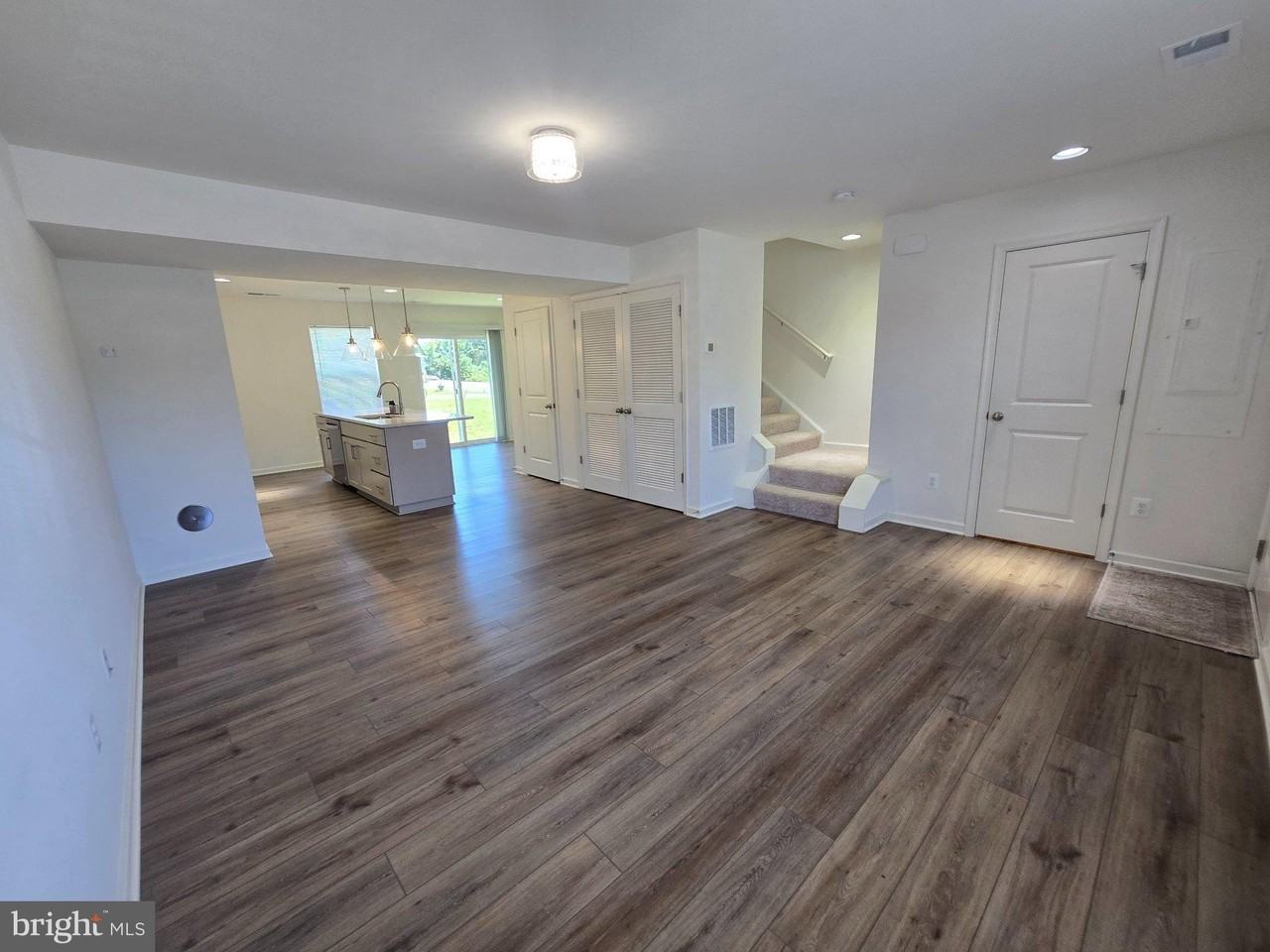 12 Pitch Pine Ct - Photo 4 of 30