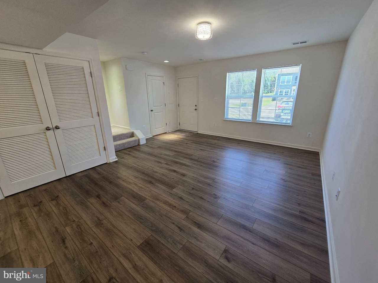 12 Pitch Pine Ct - Photo 5 of 30