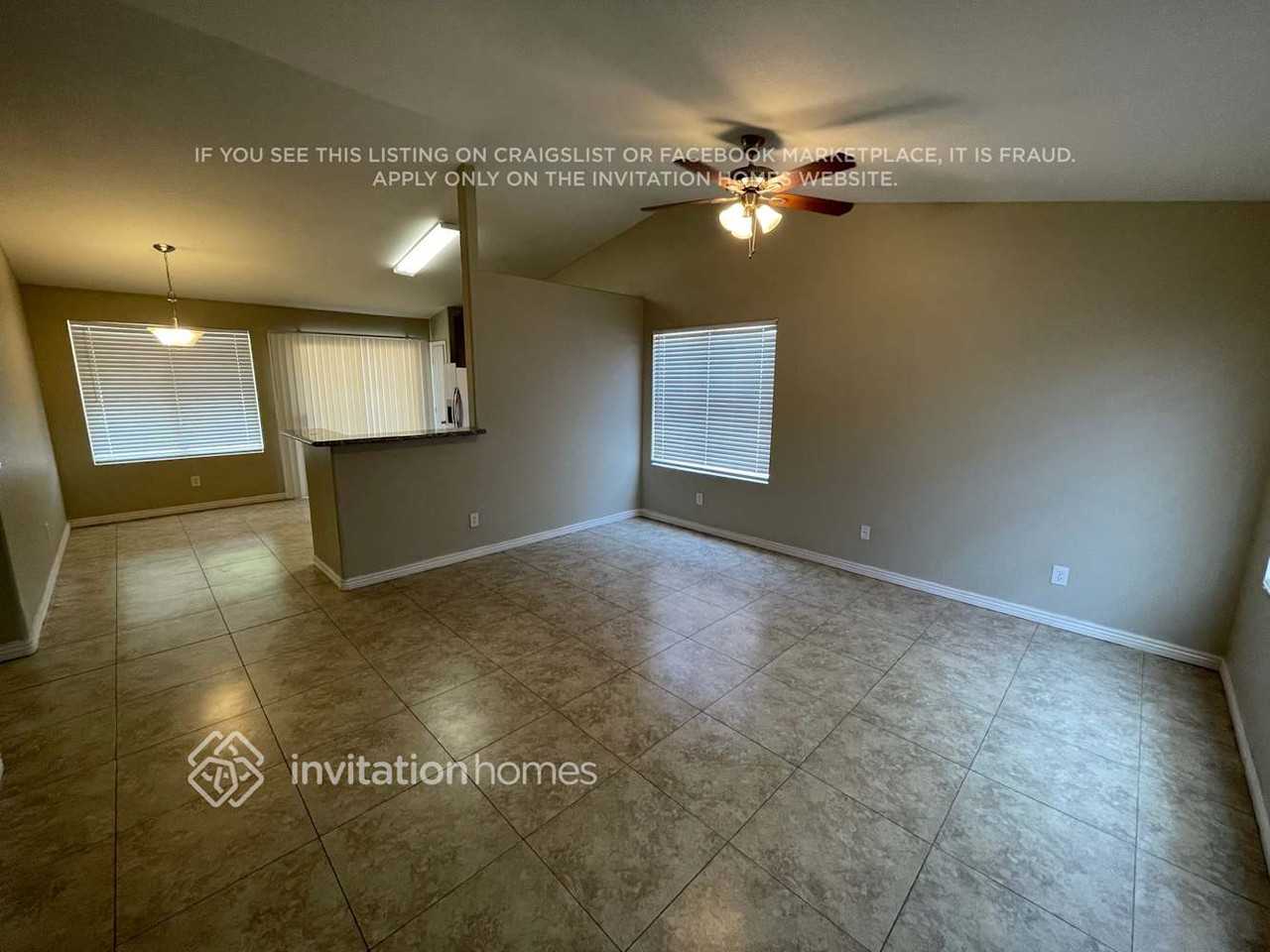 730 N Exeter St - Photo 4 of 16
