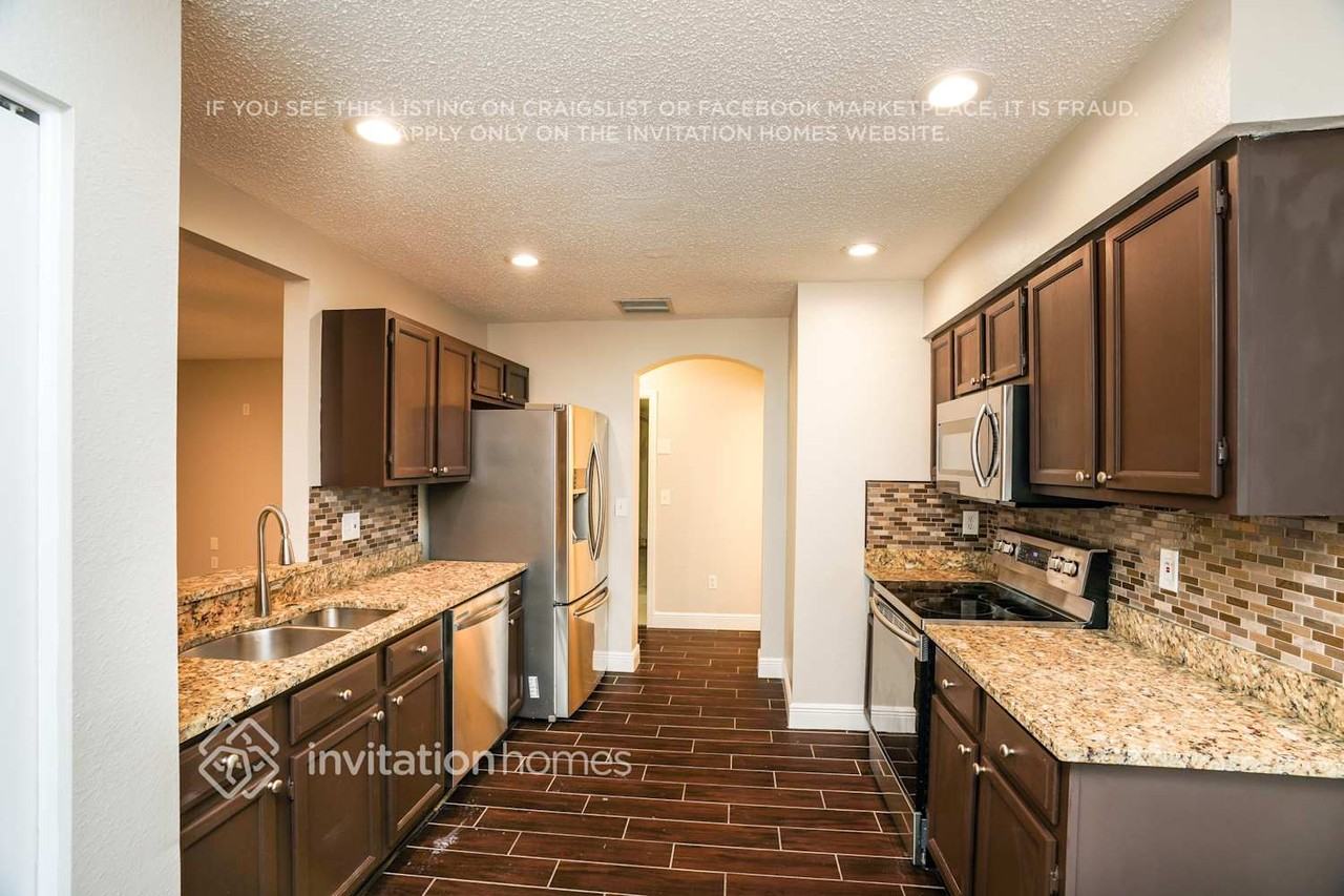 1608 Prowmore Dr - Photo 7 of 16