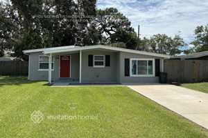 featured image of 8648 79th Pl