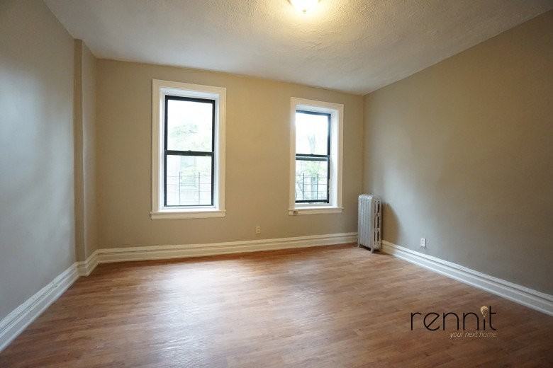 43rd St #D2 - Photo 5 of 8