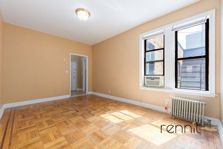 43rd St #D3 - Photo 2 of 8