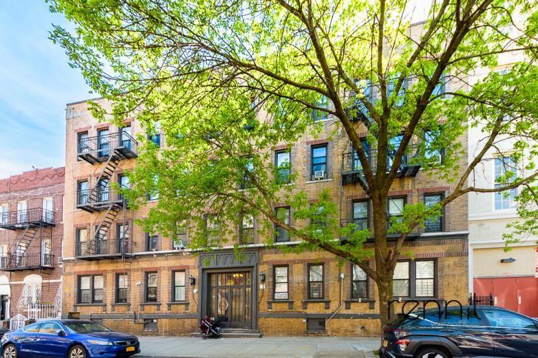 43rd St #D3 - Photo 7 of 8