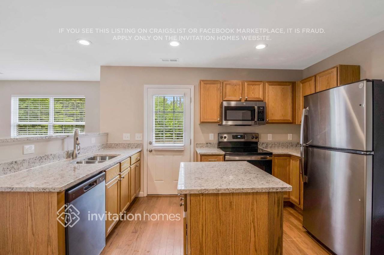 107 Knightwood Dr - Photo 3 of 20