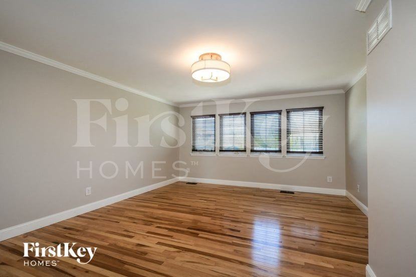 3218 Tiber St - Photo 6 of 15
