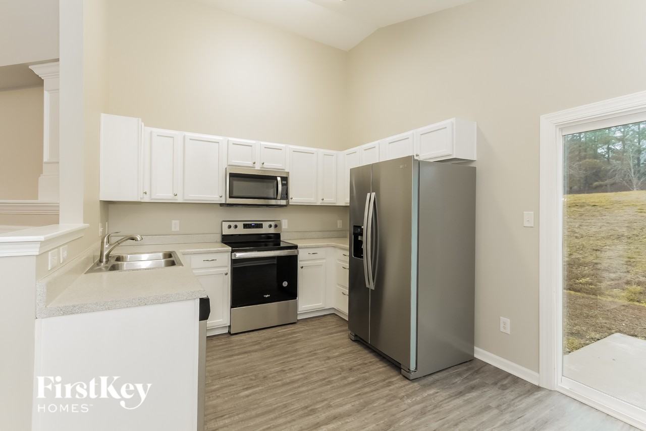 7307 Woodbourne Ln - Photo 6 of 15