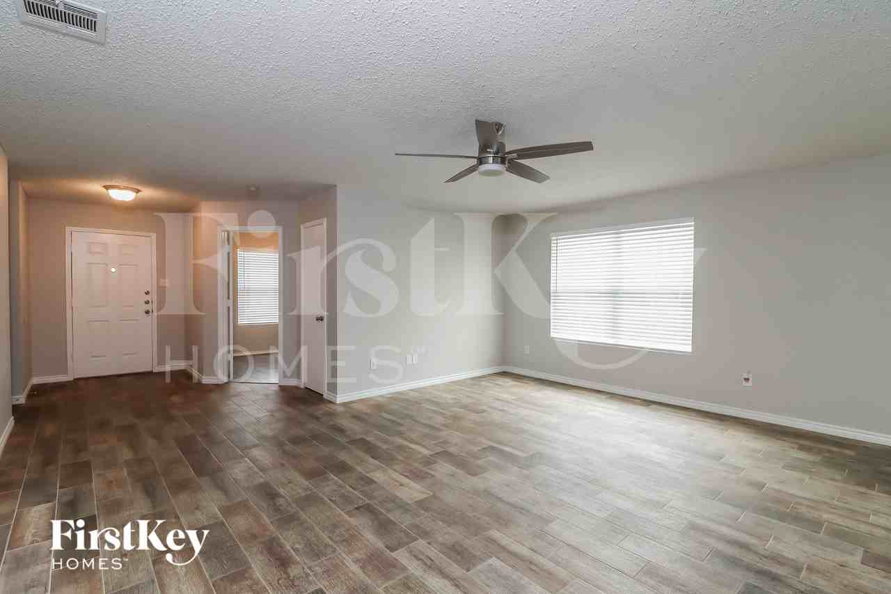 6200 Winnebago Ct - Photo 3 of 15