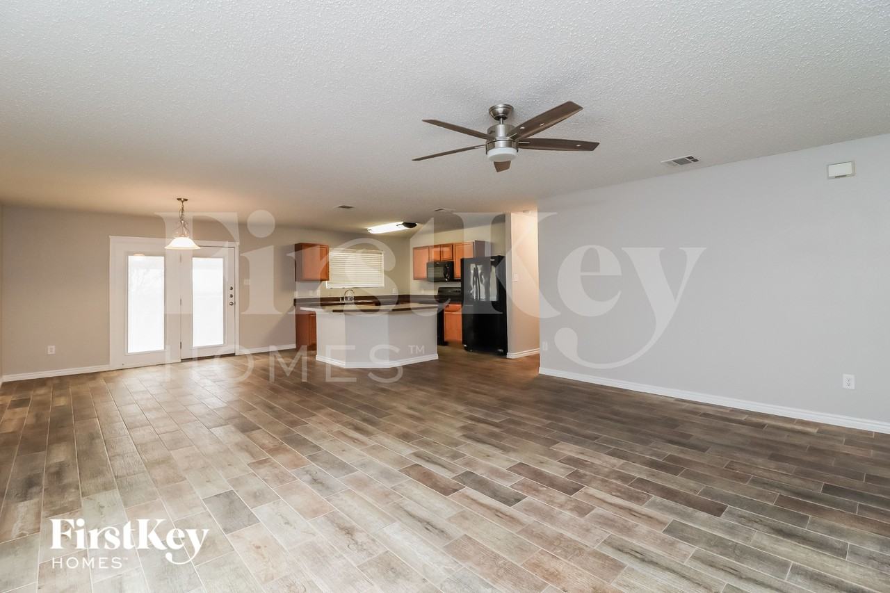 6200 Winnebago Ct - Photo 5 of 15