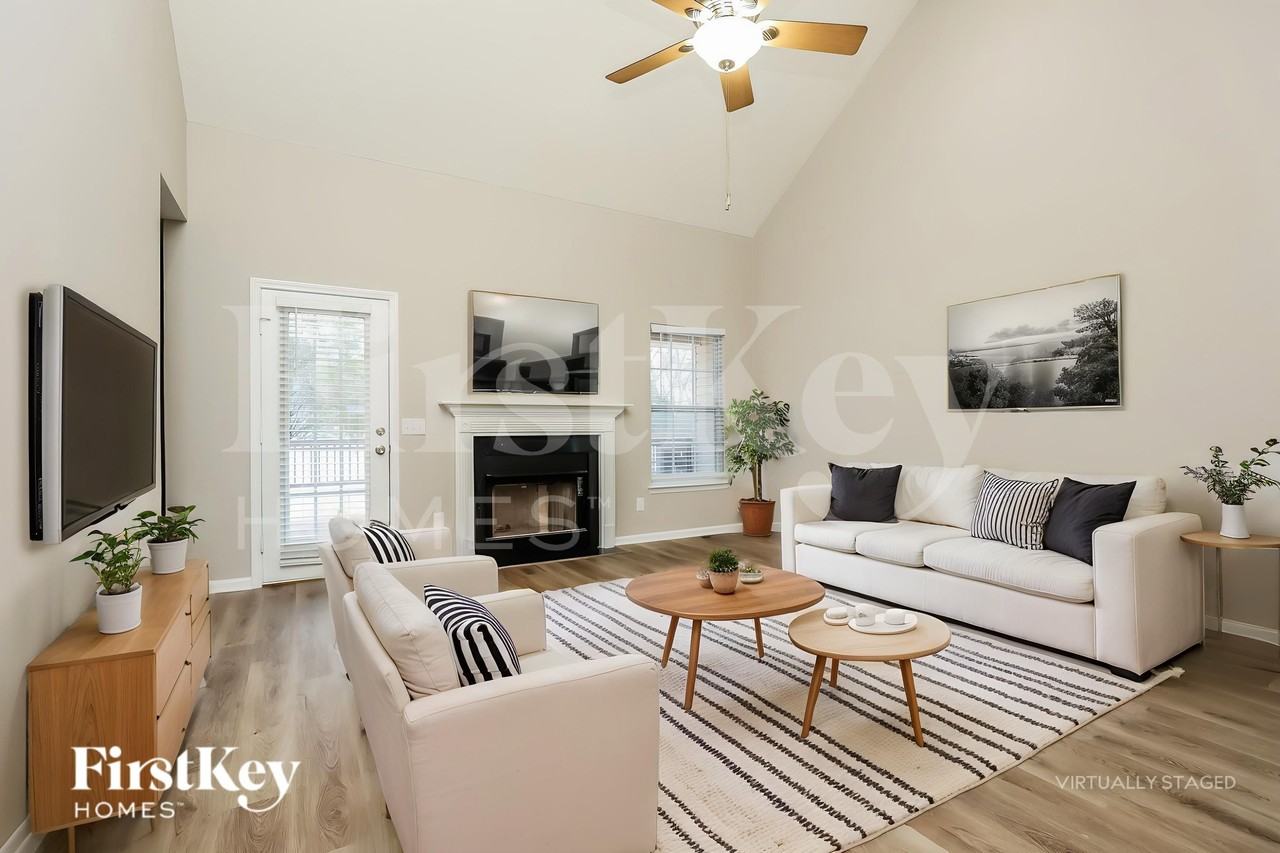 105 Lisa Cir - Photo 4 of 18