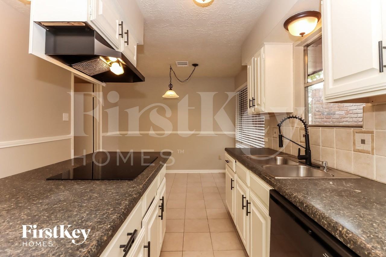 16518 Royal Mile Ln - Photo 7 of 15