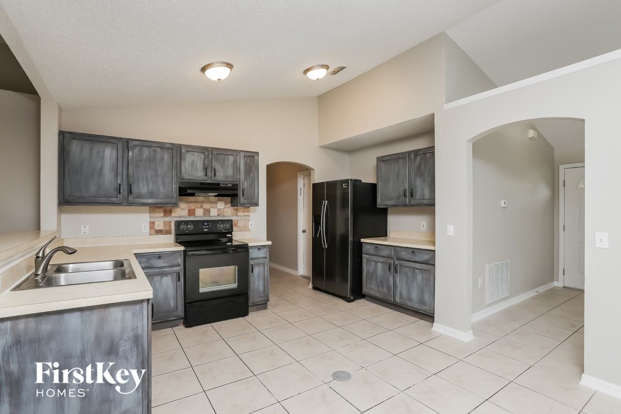 662 Armadillo Dr - Photo 6 of 15