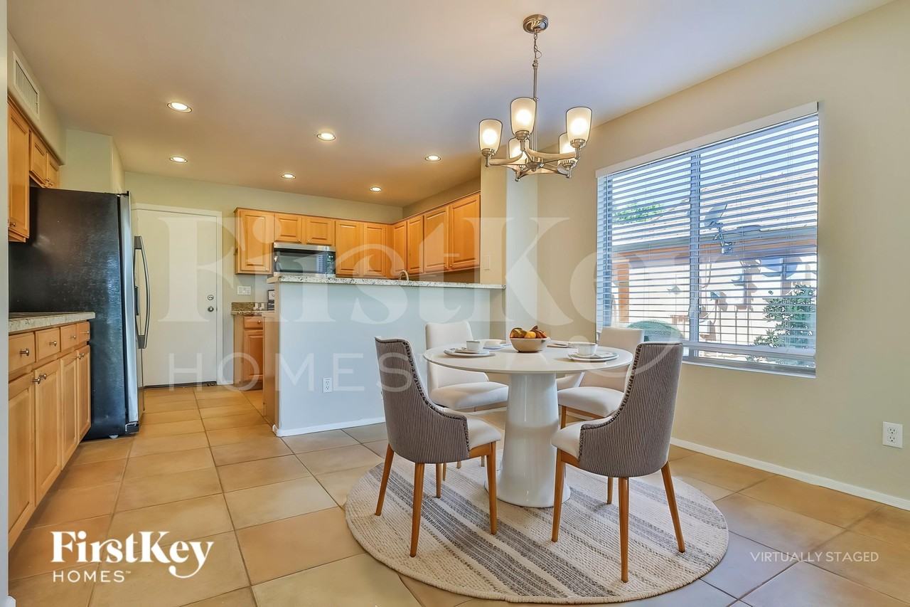 2383 W Morning Sun Cir - Photo 6 of 18