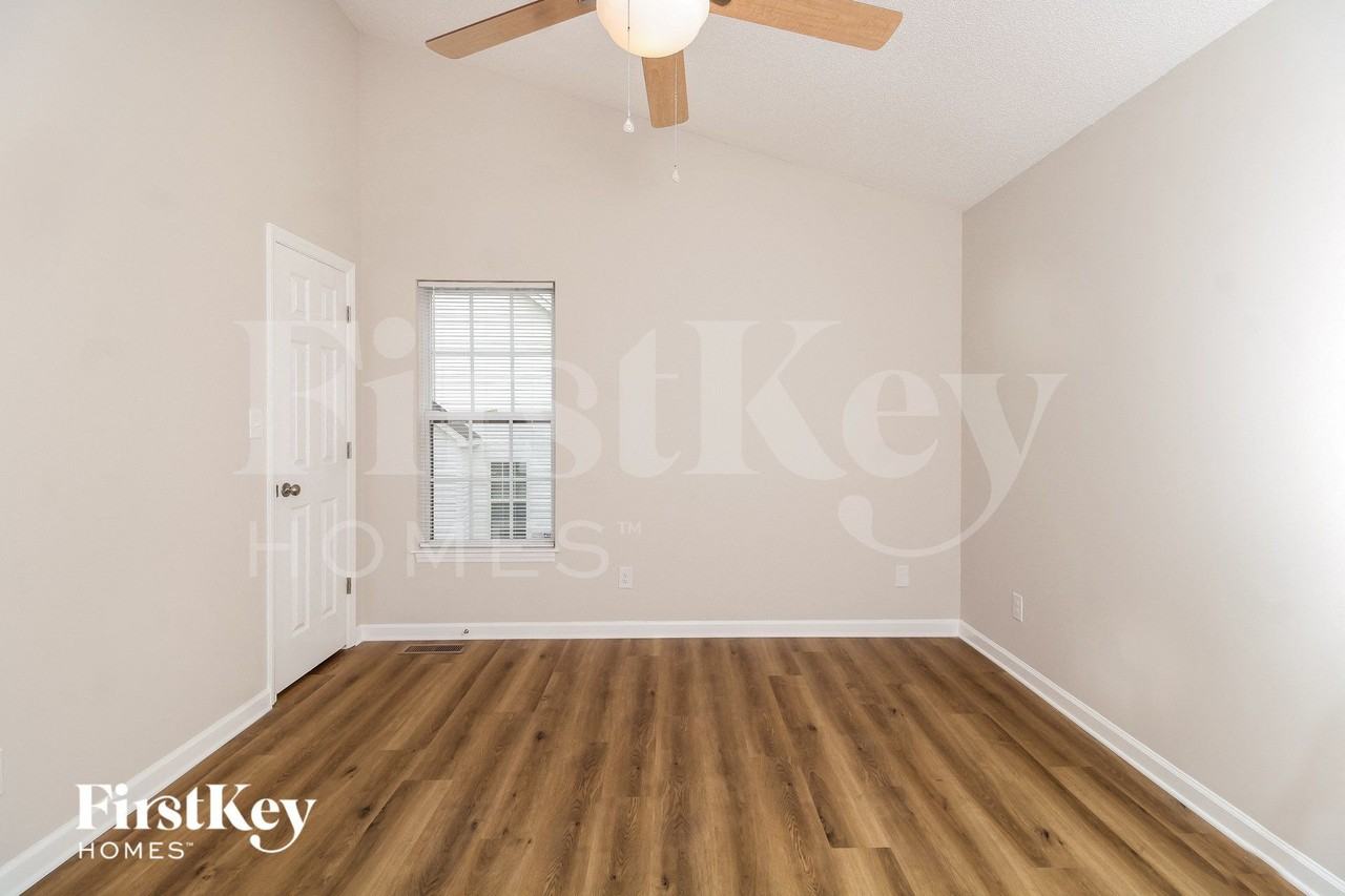 3628 Sharon Ave - Photo 7 of 15
