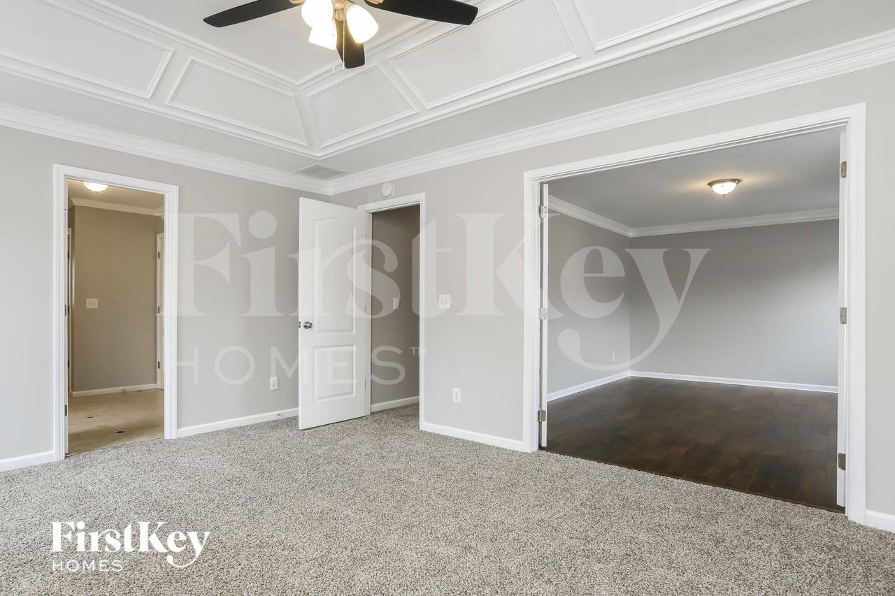117 Lenore Way - Photo 7 of 15