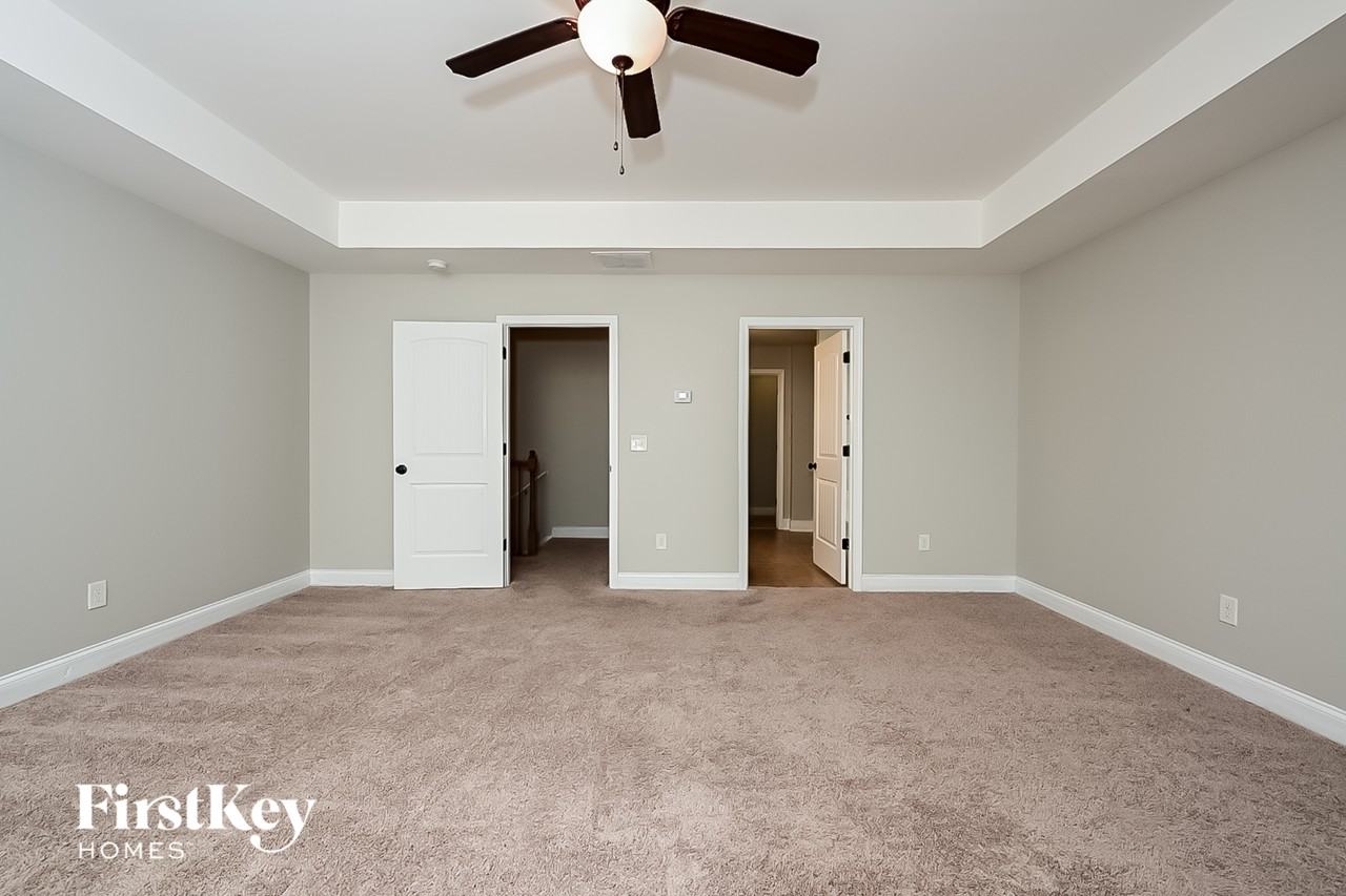 921 Piedmont Dr - Photo 6 of 15