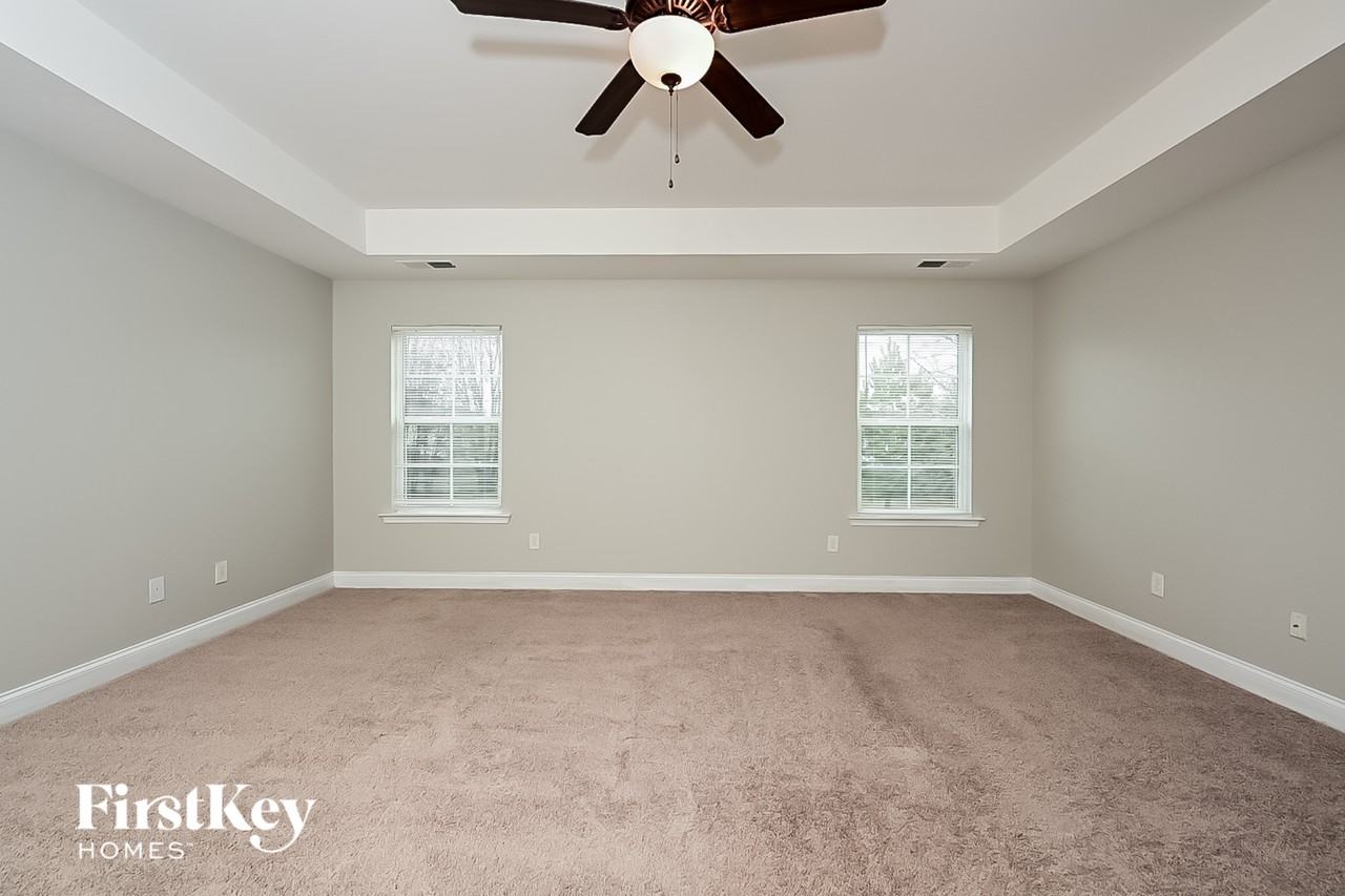 921 Piedmont Dr - Photo 7 of 15