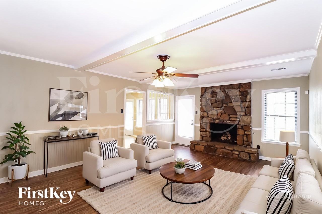 8093 Cinders Rd - Photo 4 of 18