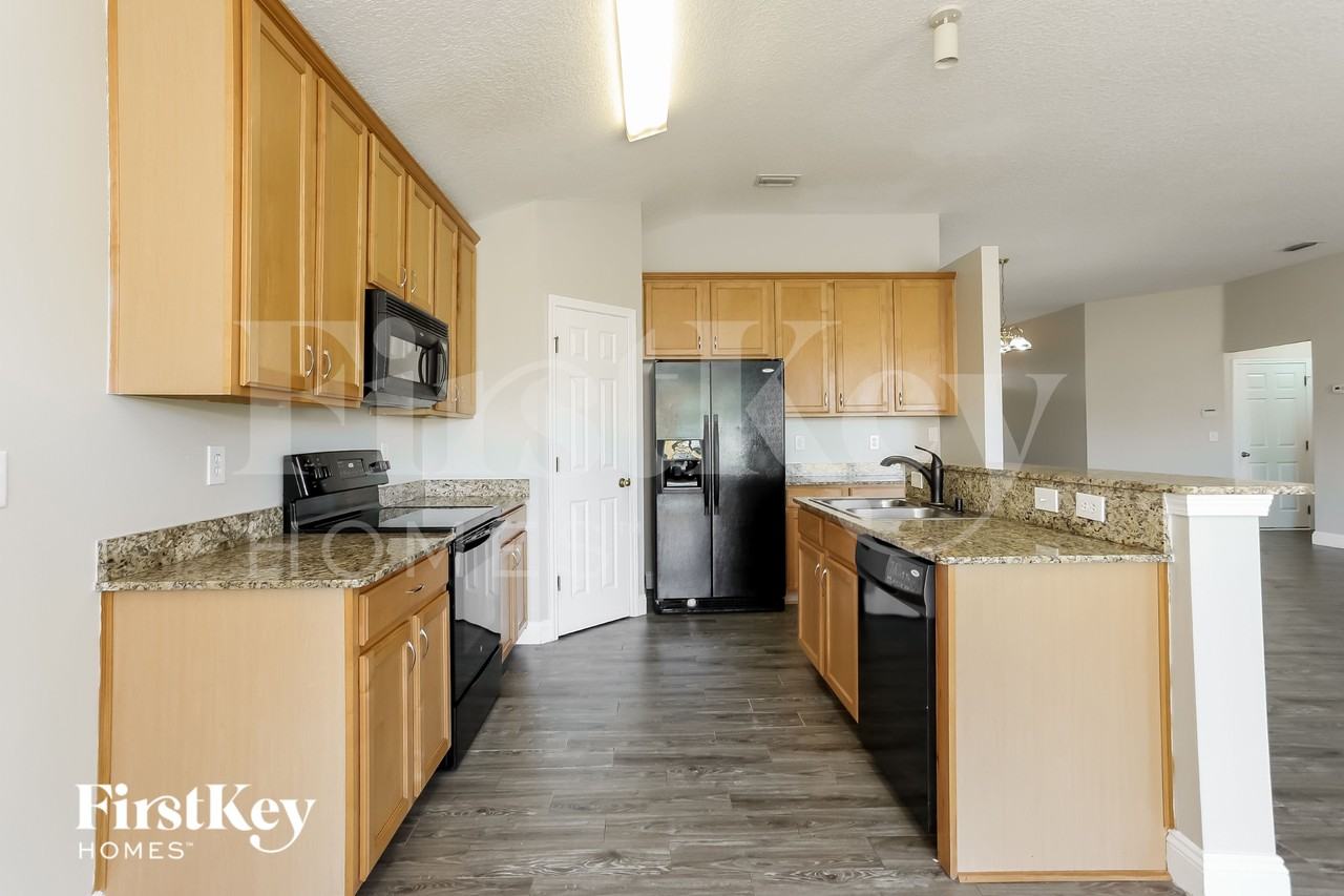 13760 Fish Eagle Dr W - Photo 6 of 15