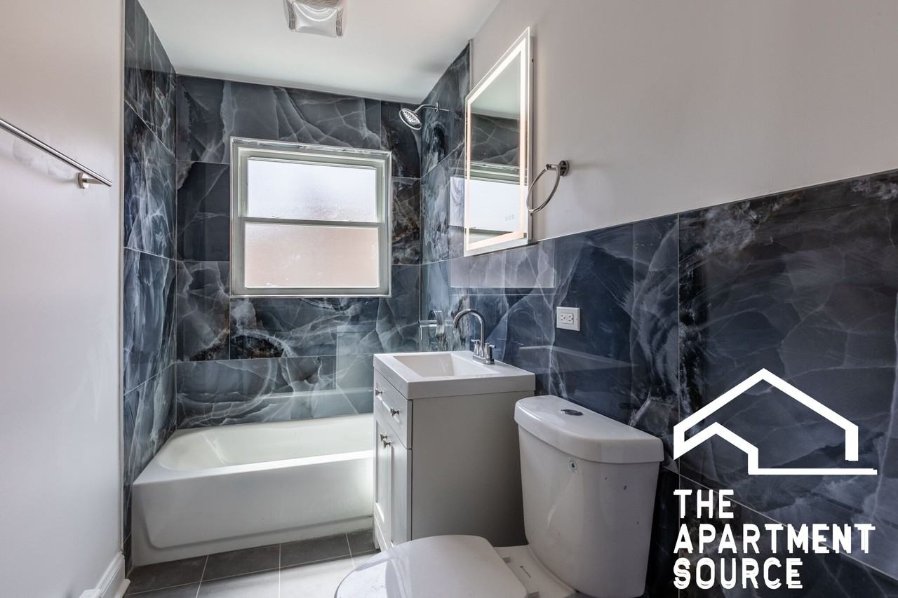 4818 N Saint Louis Ave #1 - Photo 6 of 15