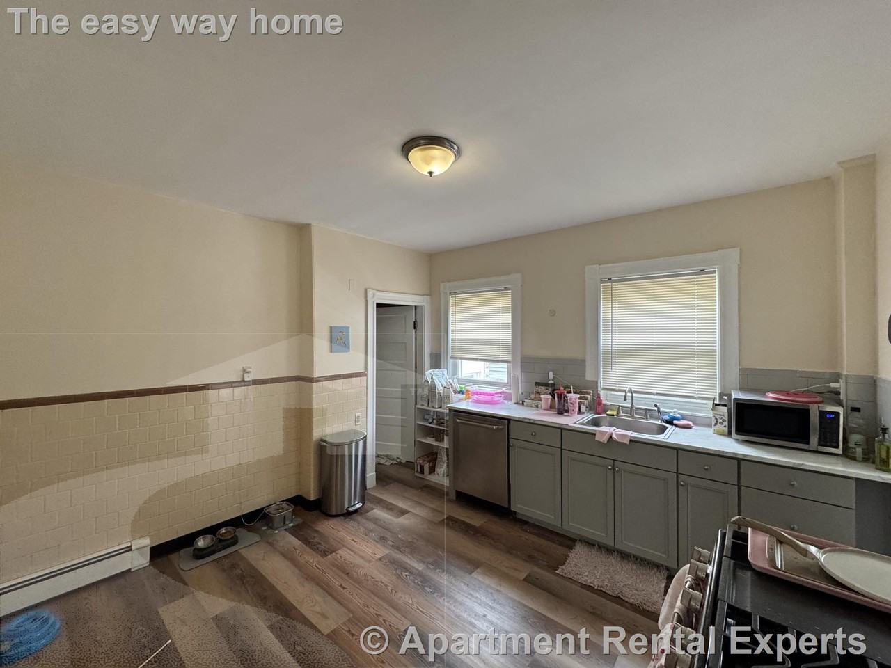 1027 Broadway - Photo 6 of 13