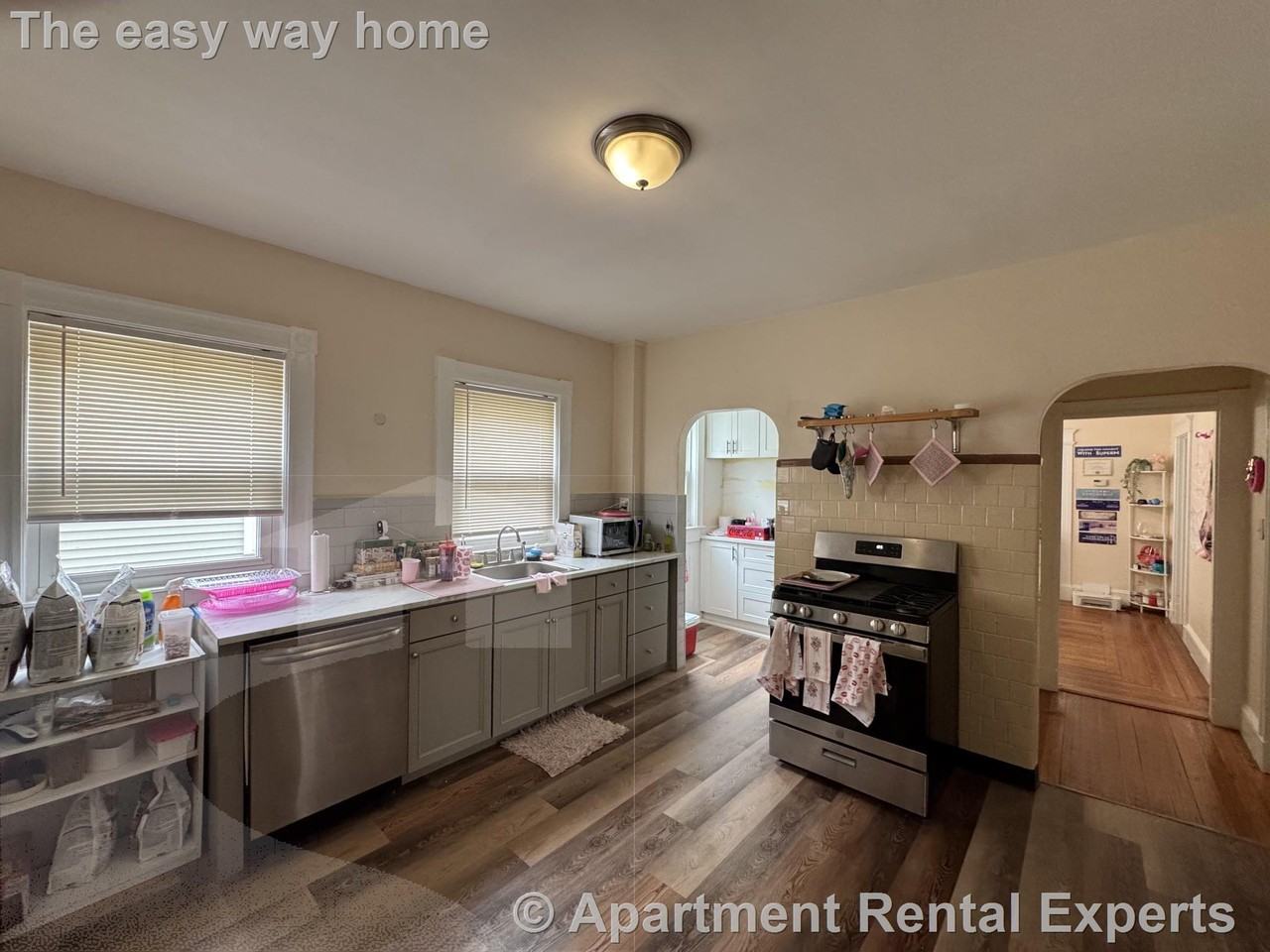 1027 Broadway - Photo 7 of 13