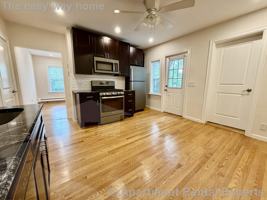 featured image of 17 Oxford St #1