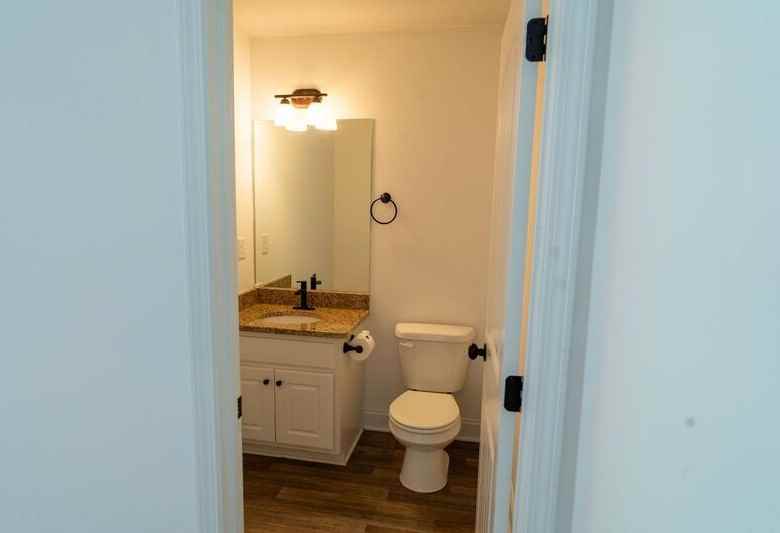 1394 Hardigree Rd - Photo 5 of 35