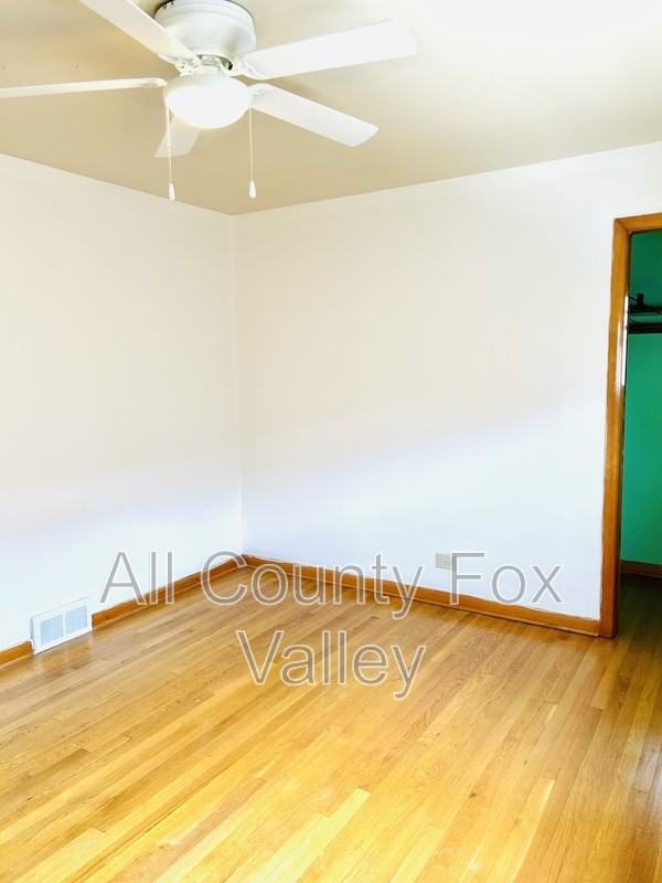 14518 S Hoxie Ave - Photo 3 of 15