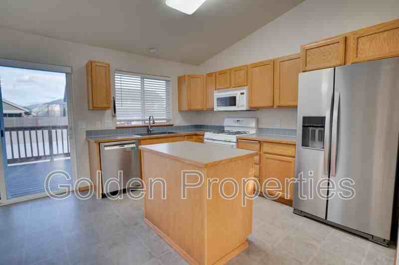 7488 N Courcelles Pkwy - Photo 2 of 18