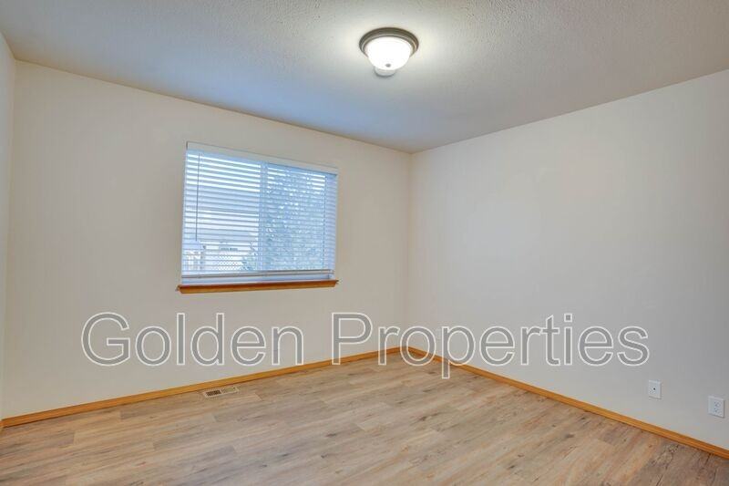 7488 N Courcelles Pkwy - Photo 5 of 18