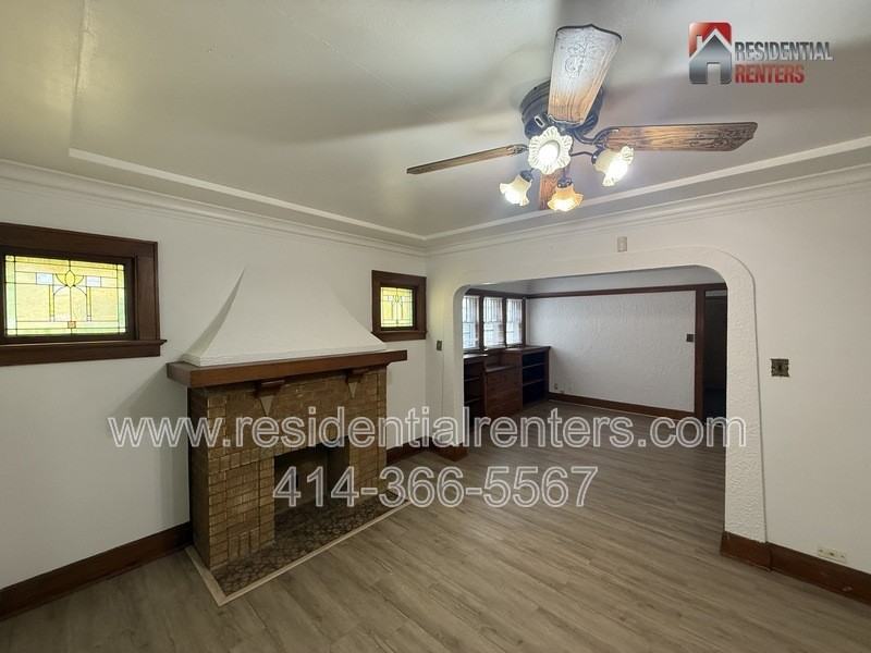 5435 N 40th St - Photo 3 of 10