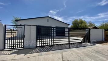featured image of 231 W 28th St