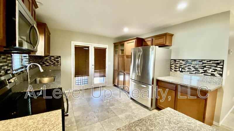 231 W 28th St - Photo 7 of 35