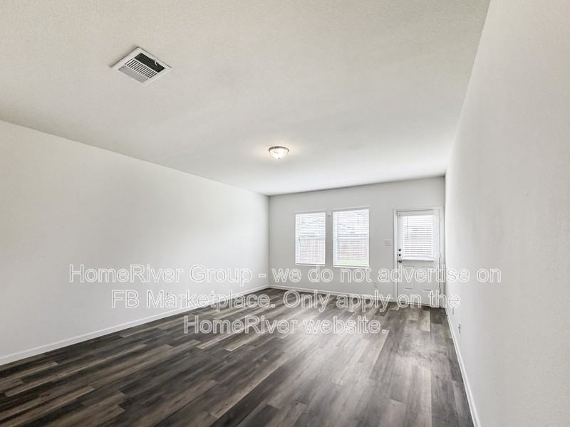 623 Delaware Ave - Photo 2 of 21