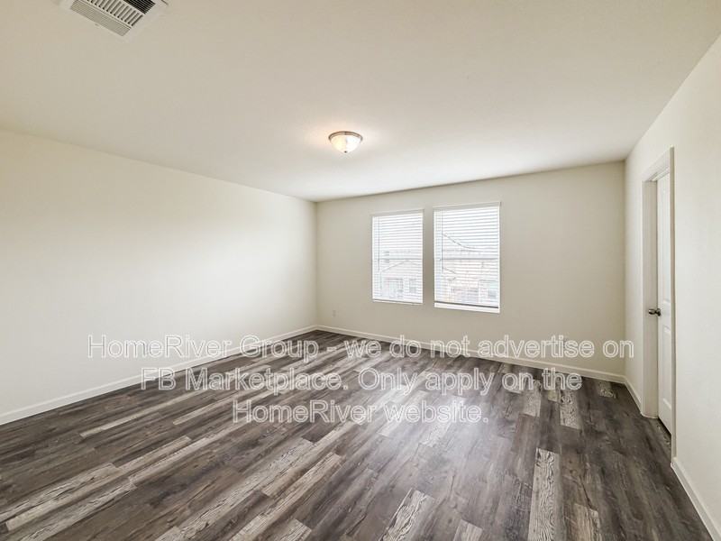 623 Delaware Ave - Photo 6 of 21