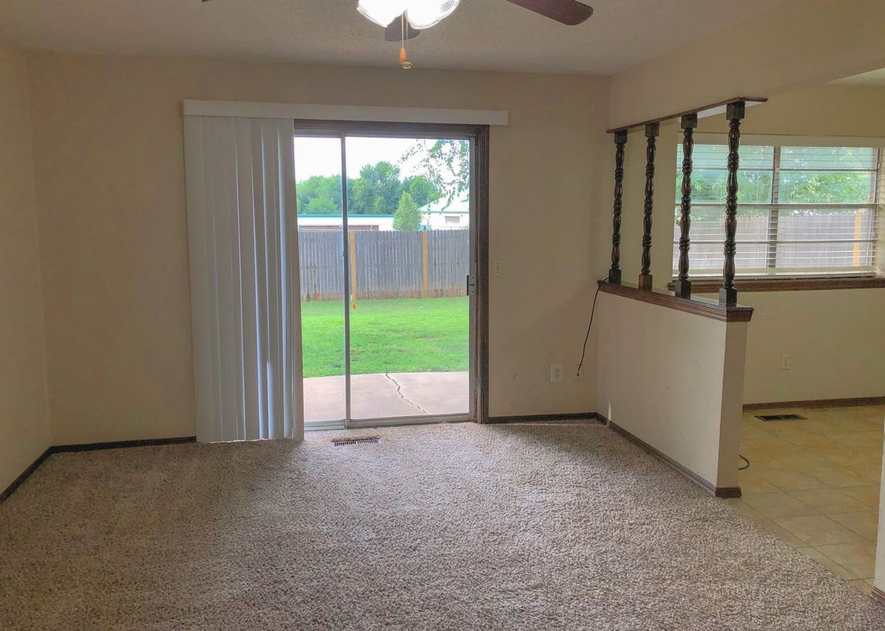 720 Robin Hill Rd - Photo 5 of 26