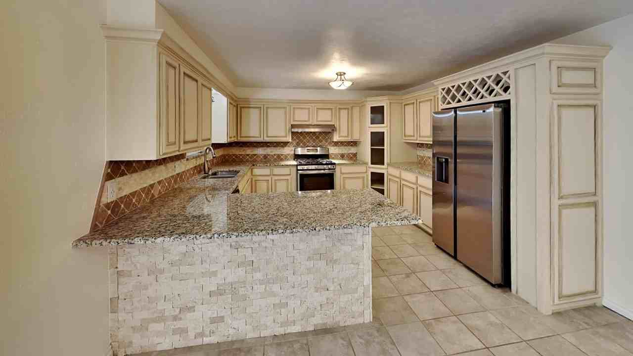 908 East Dr - Photo 7 of 28