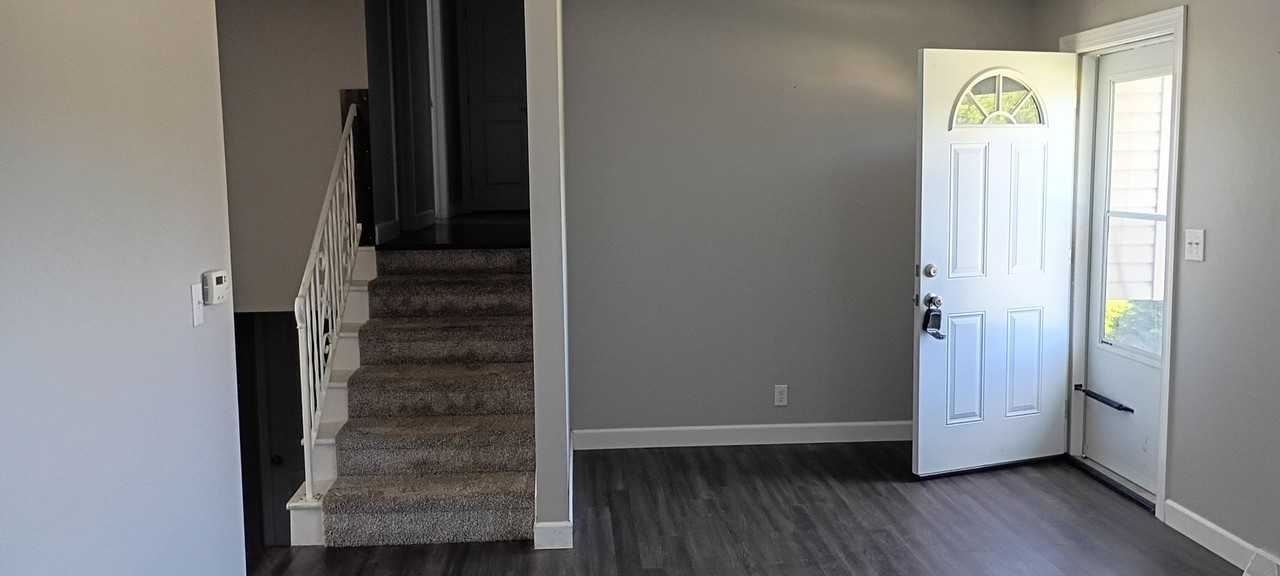 14989 14989 Township Road 494 - Photo 2 of 15