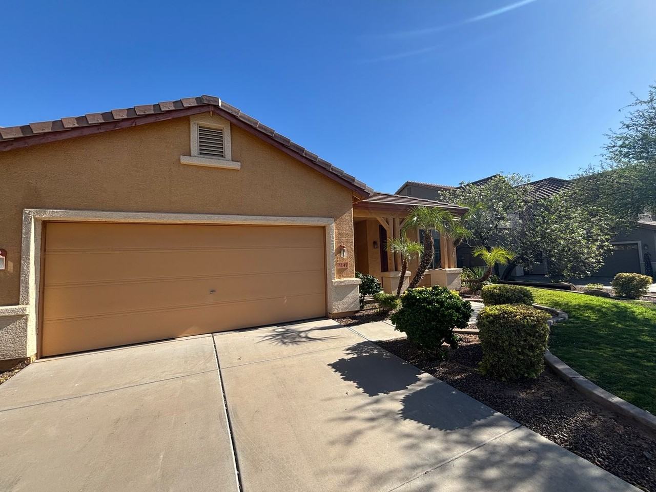 3147 E Vallejo Dr - Photo 2 of 37