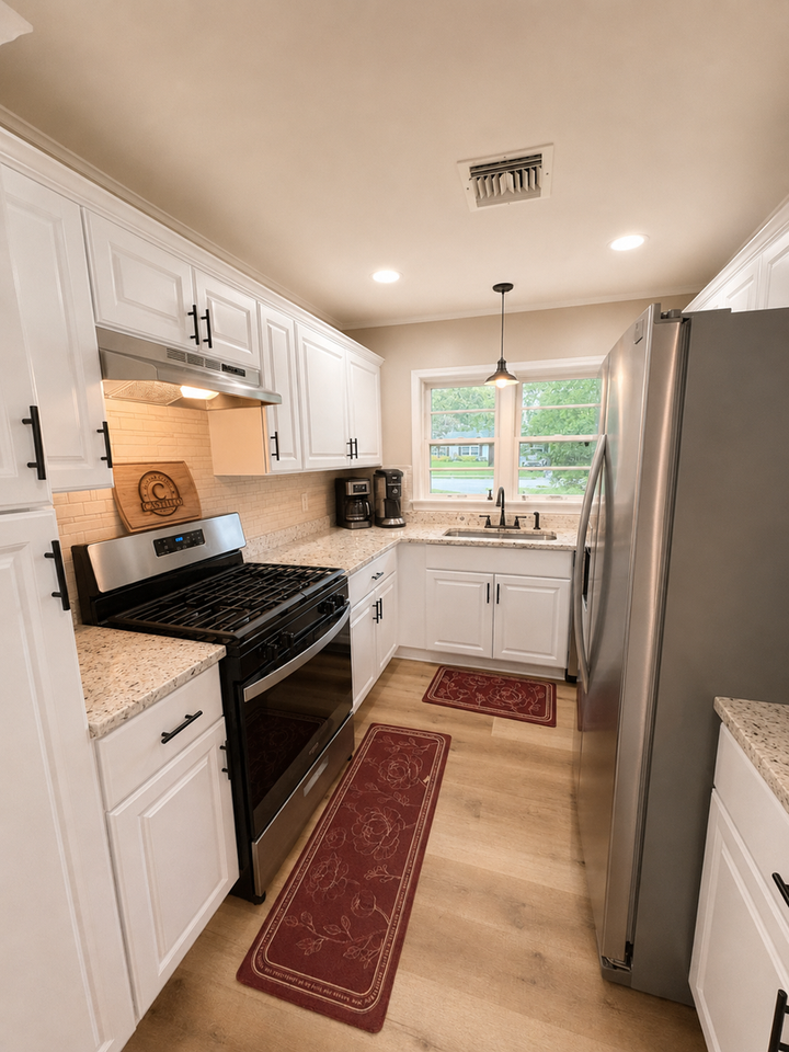 125 Charles Ave - Photo 5 of 18