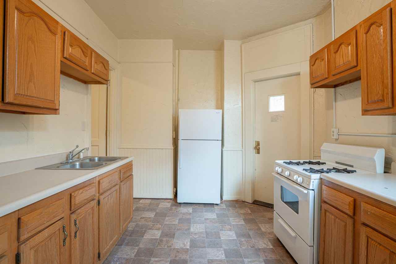 828 N Milwaukee St - Photo 6 of 28
