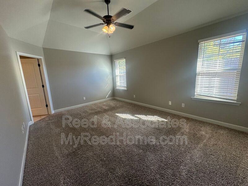1369 Switzer Cv - Photo 6 of 13