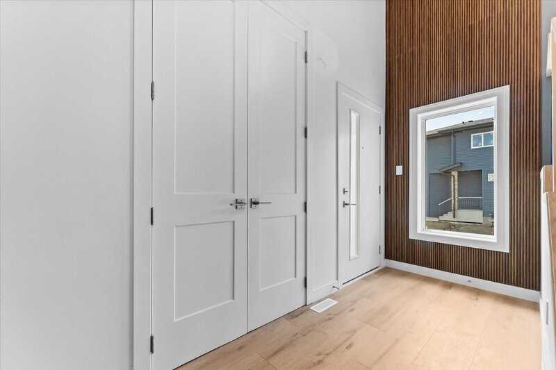 1812 155 Ave Nw - Photo 4 of 32