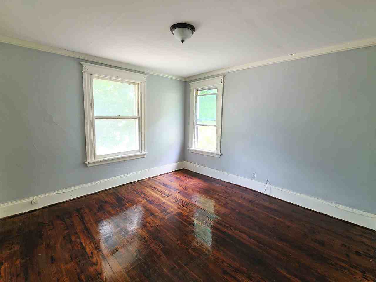 192 Bartlett St #192 - Photo 3 of 14
