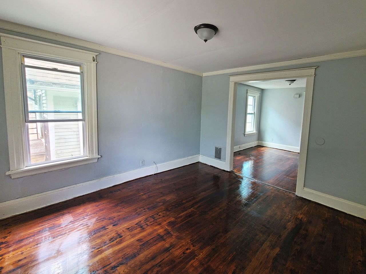 192 Bartlett St #192 - Photo 4 of 14