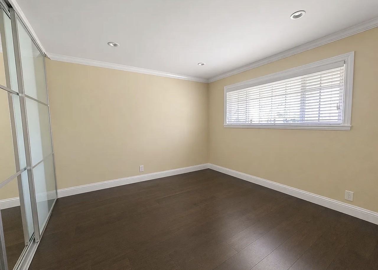 1036 Hook Ave #NA - Photo 7 of 10