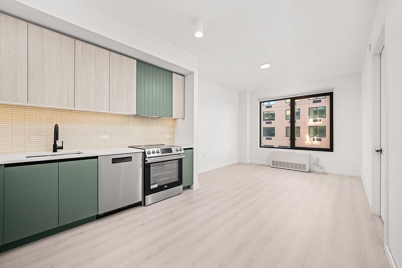 138 Bruckner Blvd #21088 - Photo 3 of 6