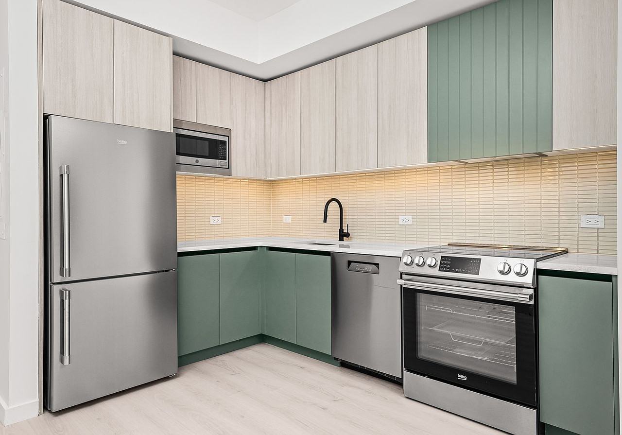 138 Bruckner Blvd #21088 - Photo 6 of 6