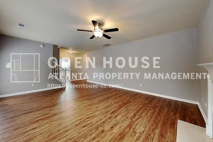 6430 Queensdale Dr - Photo 4 of 20